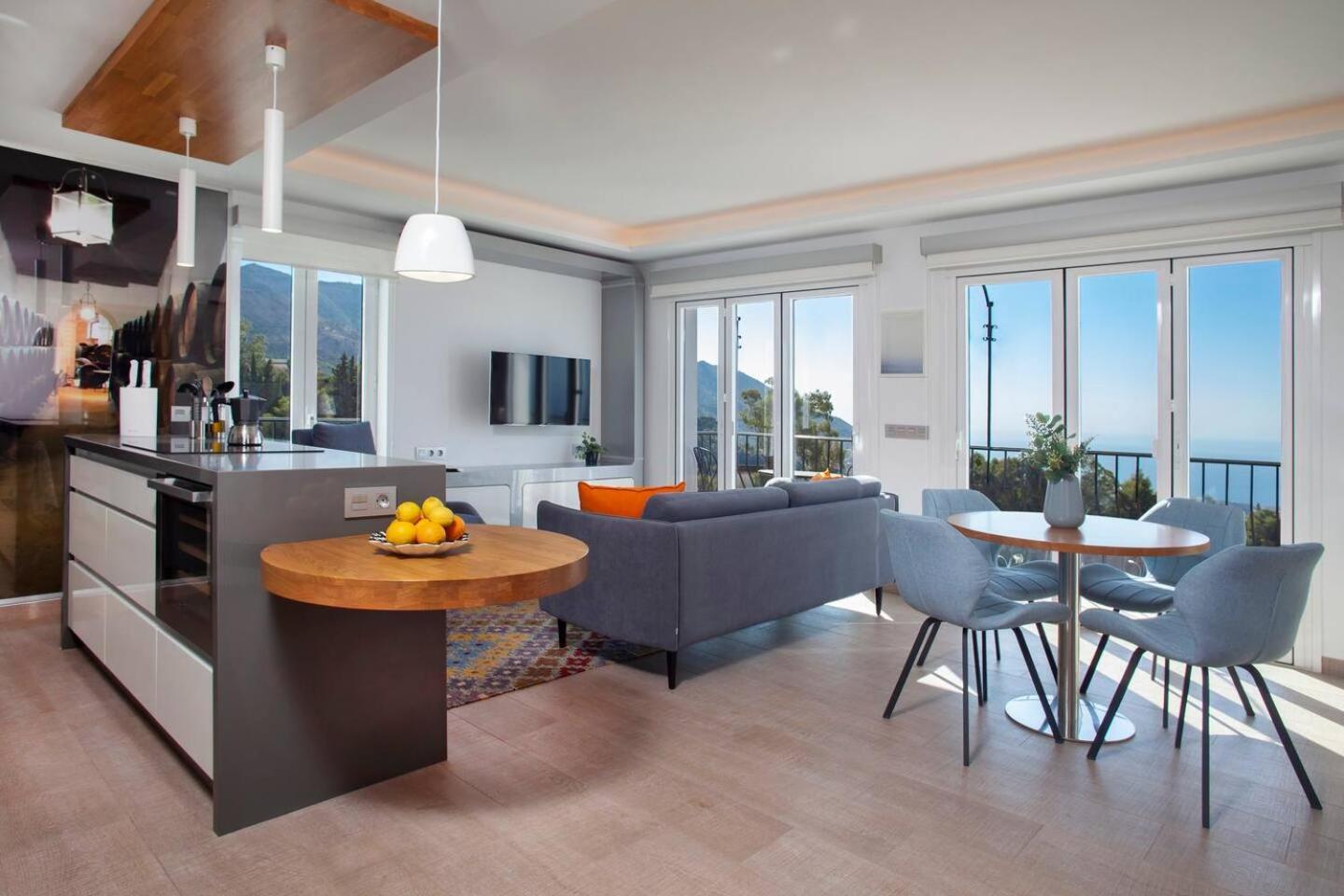 Luxury Sea View & Pool Apartamento